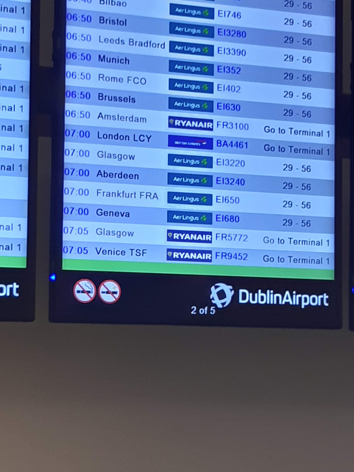 departure-display-boards-at-dublin-airport-terminal-one-ireland