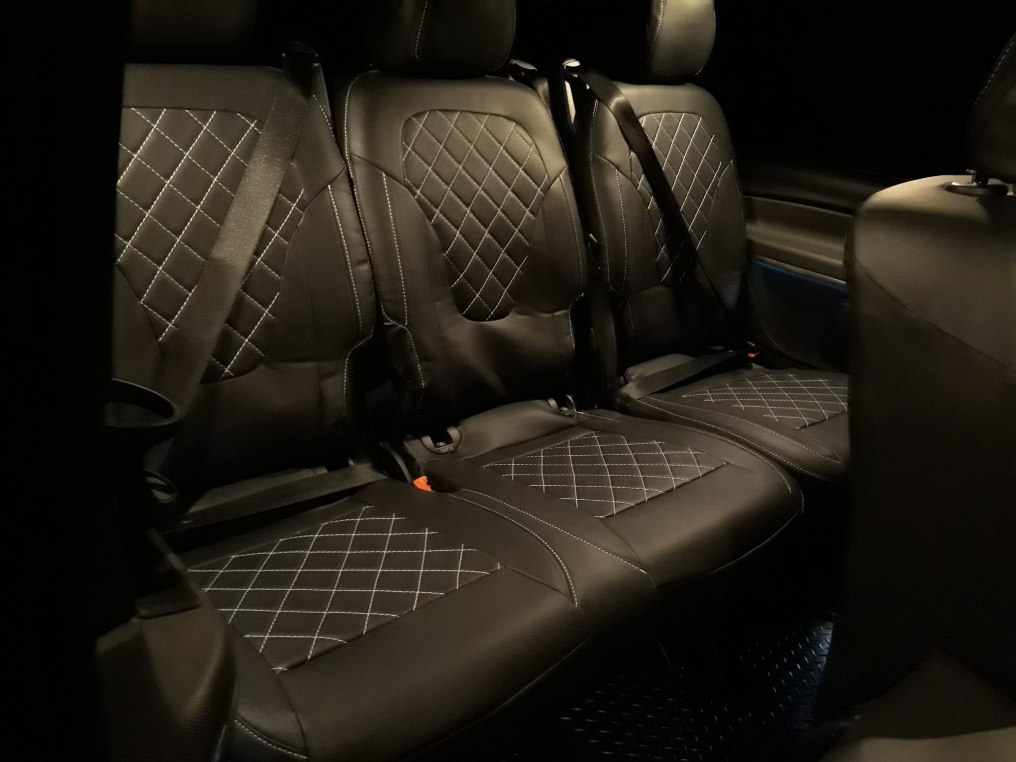 mercedes-benz-v-class-black-interior